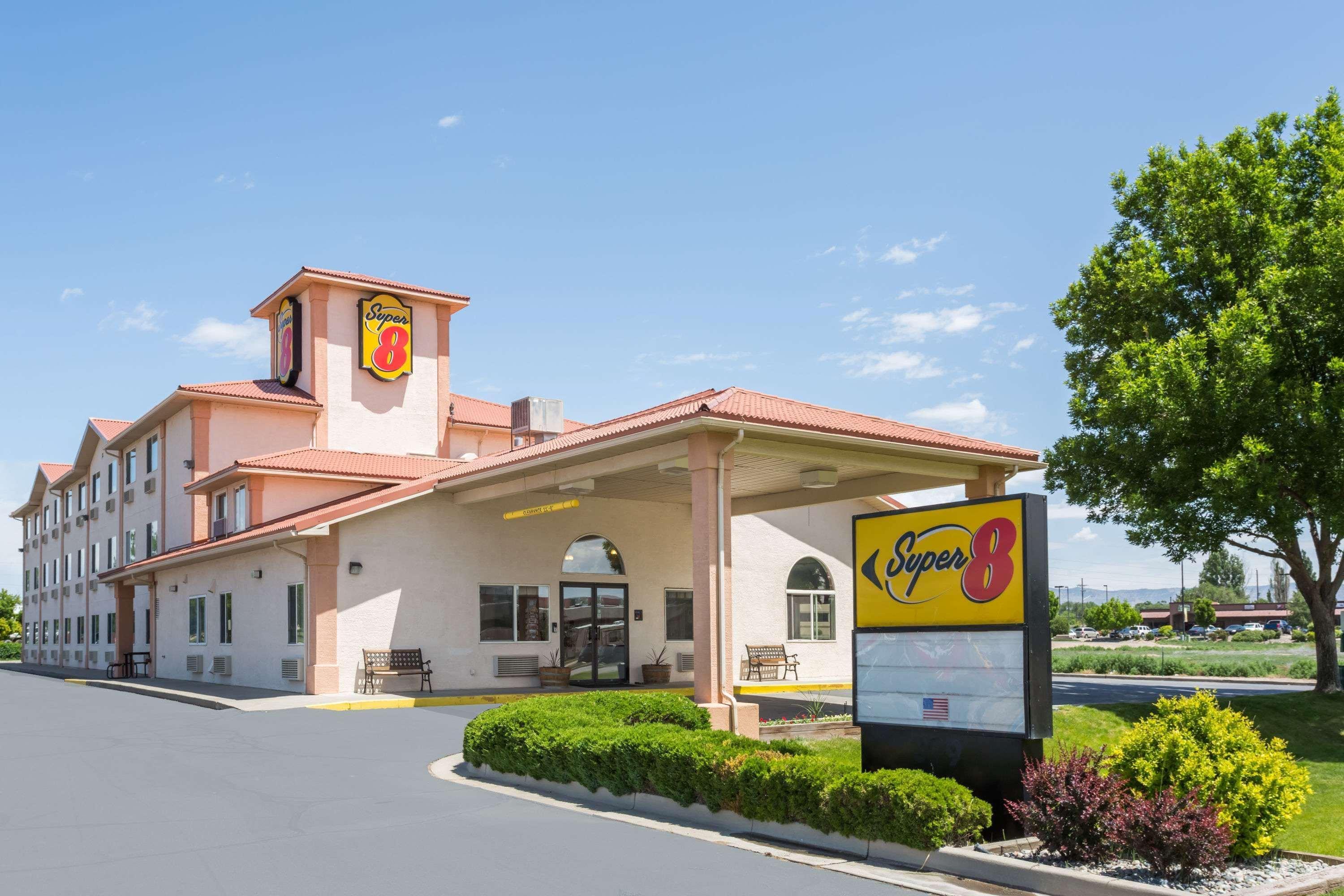 Super 8 By Wyndham Fruita Exterior foto